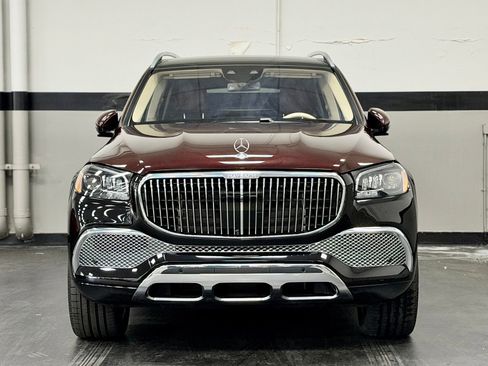 Used 2023 Mercedes-Benz Maybach GLS 600 4MATIC image 6