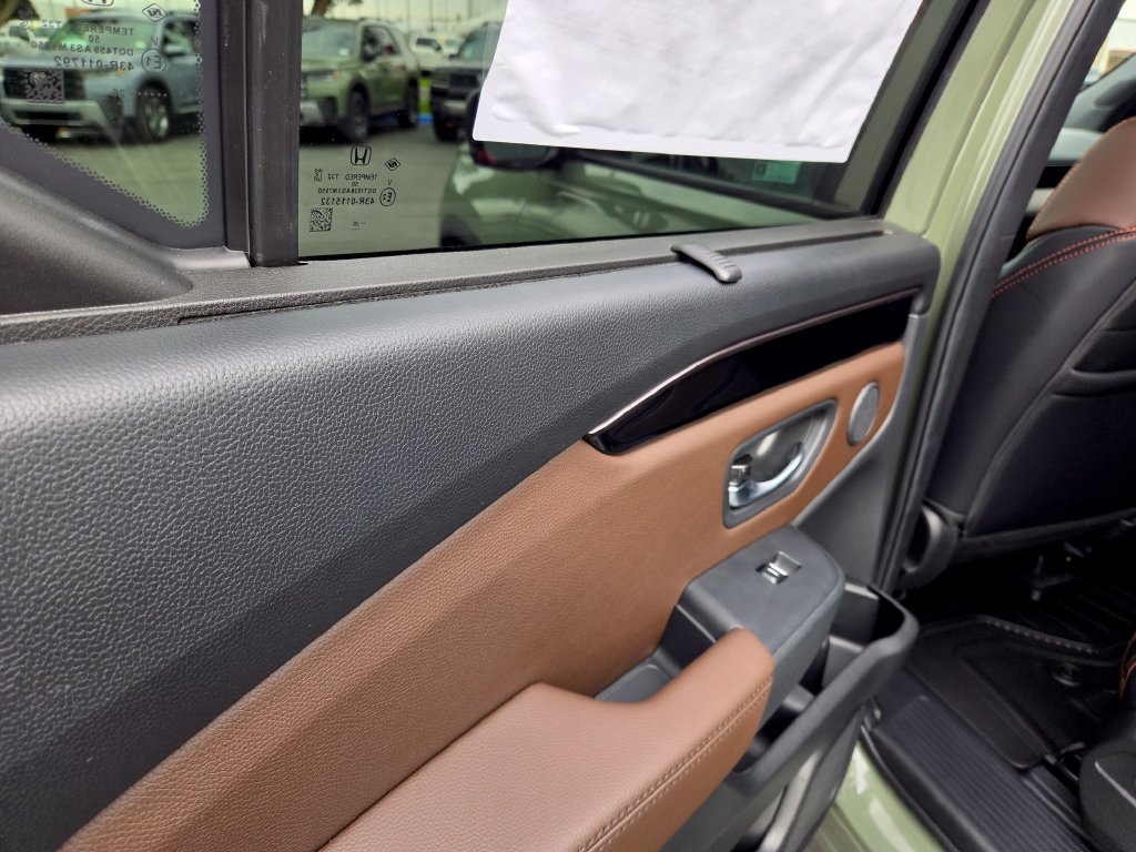 Used 2026 Honda Pilot TrailSport image 21