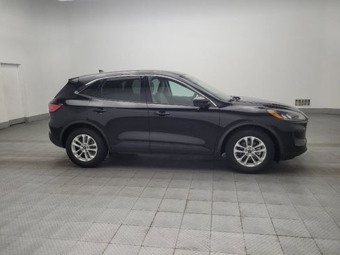 Used 2020 Ford Escape SE image 11