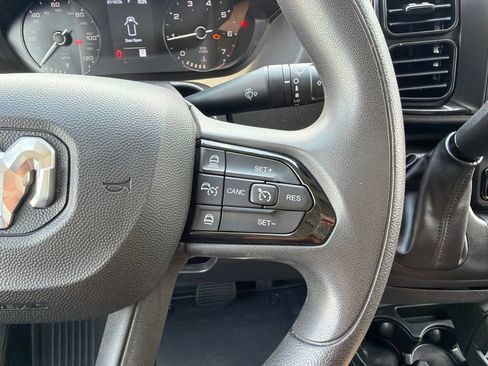 Used 2025 RAM ProMaster 2500 w/ Convenience Group FWD image 40