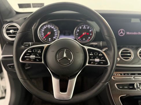Used 2019 Mercedes-Benz E 300 4MATIC image 13