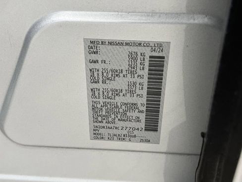 Used 2024 Nissan Pathfinder S image 36