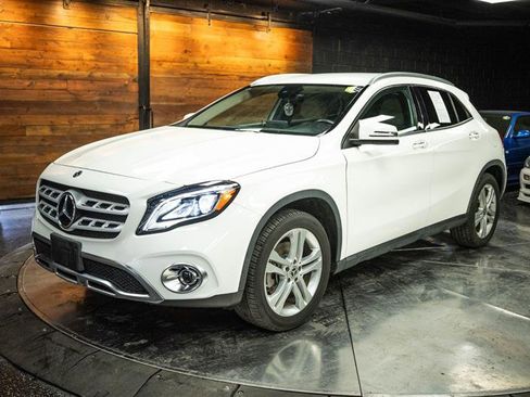 Used 2020 Mercedes-Benz GLA 250 4MATIC image 2