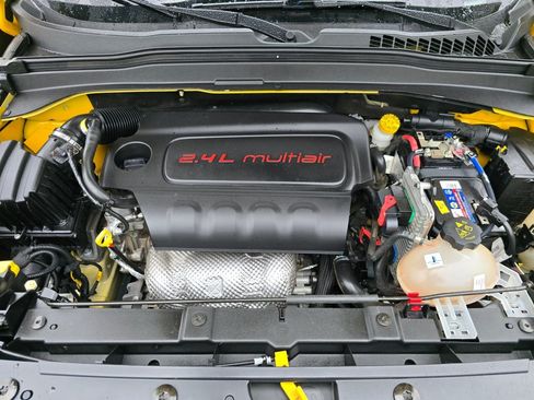 Used 2016 Jeep Renegade Sport w/ Power & Air Group FWD image 18