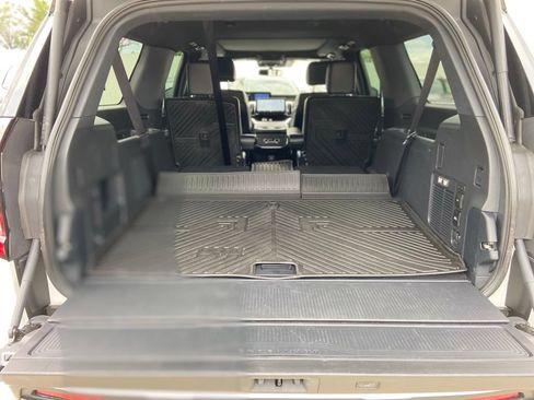 Used 2025 Ford Expedition Max Platinum w/ Stealth Performance Package AWD/4WD image 28