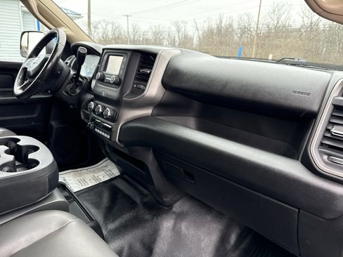 Used 2019 RAM 3500 Tradesman w/ Chrome Appearance Group image 21