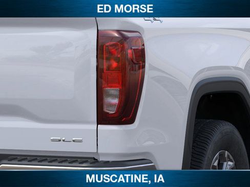 New 2026 GMC Sierra 1500 SLE w/ Preferred Package image 11