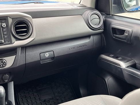 Used 2018 Toyota Tacoma SR5 image 14