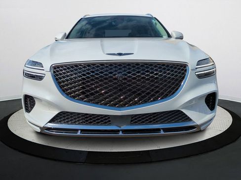 Used 2024 Genesis GV70 2.5T w/ Advanced Package image 8