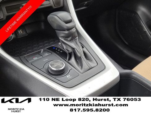 Used 2024 Toyota RAV4 LE AWD/4WD image 9
