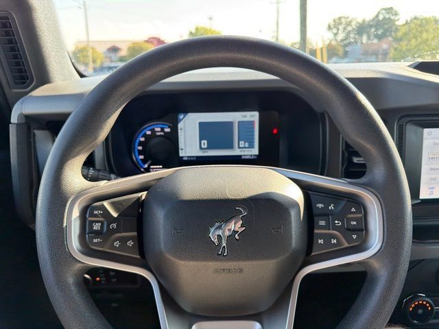 Used 2022 Ford Bronco 4-Door w/ Sasquatch Package AWD/4WD image 12