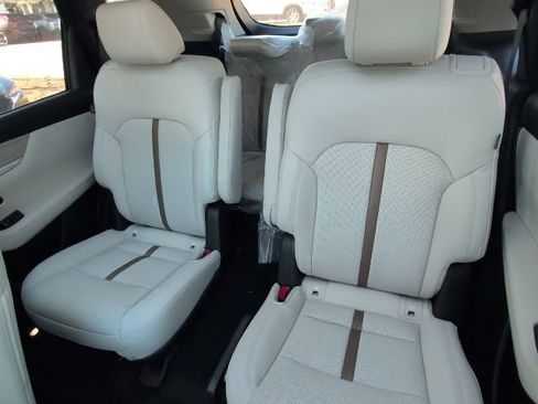 New 2026 MAZDA CX-90 3.3 Turbo w/ Premium Plus Pkg image 8