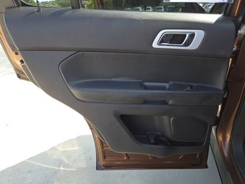 Used 2012 Ford Explorer Limited AWD/4WD image 17