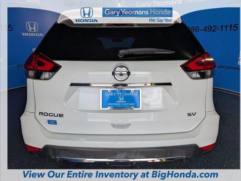 Used 2018 Nissan Rogue SV FWD image 5