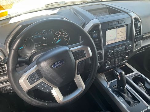 Used 2018 Ford F150 Lariat image 25