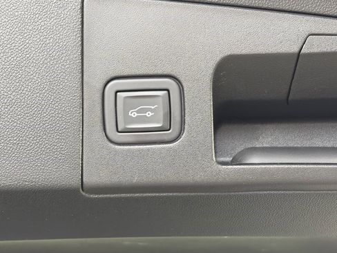 Used 2024 Cadillac XT5 Sportv w/ Technology Package AWD/4WD image 16