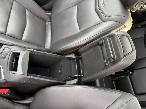 Used 2025 Cadillac XT5 Premium Luxury image 27