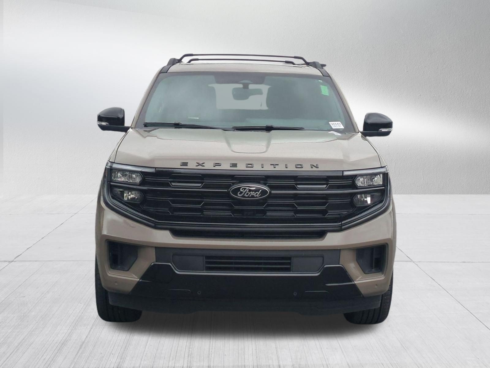 Used 2026 Ford Expedition Platinum w/ Stealth Performance Package AWD/4WD image 9