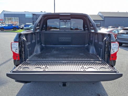 Certified 2024 Nissan Titan SV w/ SV Bronze Edition Package image 31