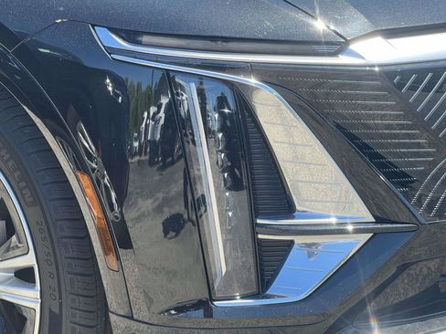Certified 2024 Cadillac Lyriq Tech w/ Driver Assist Package AWD/4WD image 8