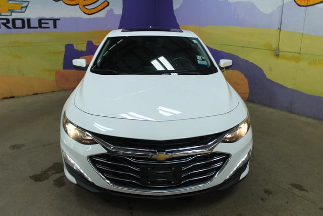 Used 2020 Chevrolet Malibu LT w/ LT Plus Package FWD image 3