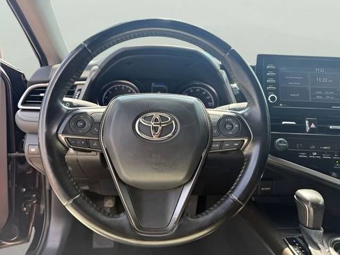 Used 2021 Toyota Camry SE w/ Convenience Package FWD image 13