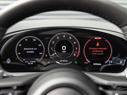 New 2026 Porsche Cayenne Coupe AWD/4WD image 13