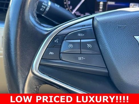 Used 2018 Cadillac XT5 FWD image 21