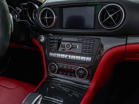 Used 2015 Mercedes-Benz SL 63 AMG image 60
