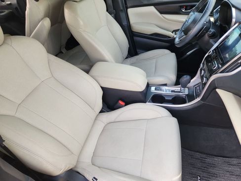Used 2019 Subaru Ascent Premium AWD/4WD image 12
