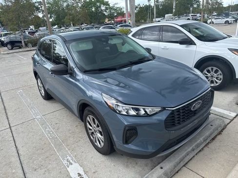 Used 2023 Ford Escape Active w/ Tech Pack #1 FWD image 1
