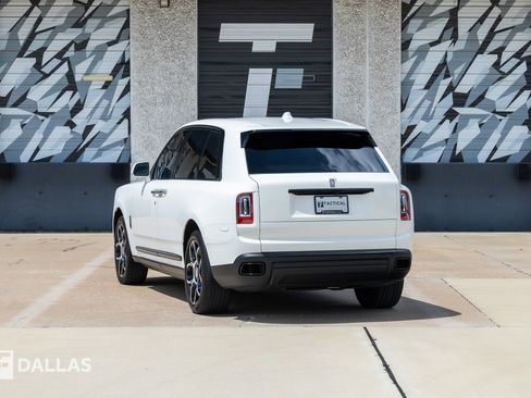 Used 2022 Rolls-Royce Cullinan AWD/4WD image 12