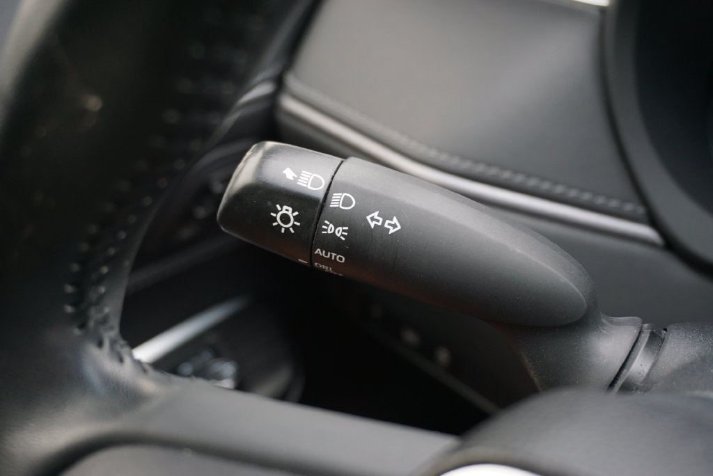 Used 2022 Toyota Venza XLE AWD/4WD image 27