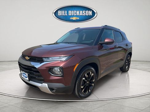 Used 2023 Chevrolet TrailBlazer LT FWD image 3