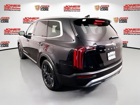 Used 2020 Kia Telluride SX image 2