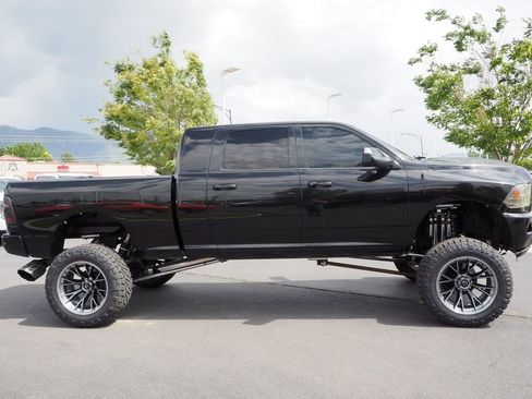 Used 2012 RAM 2500 Laramie w/ Cold Weather Group AWD/4WD image 4