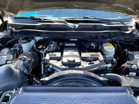 Used 2018 RAM 2500 Laramie AWD/4WD image 34