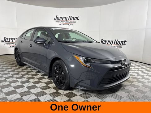 Used 2026 Toyota Corolla LE FWD image 4