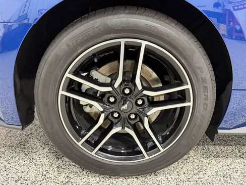 Used 2022 Ford Mustang GT Premium w/ Equipment Group 401A RWD image 28