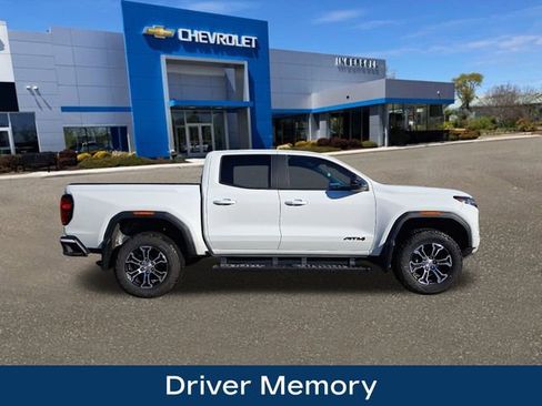 Used 2024 GMC Canyon AT4 w/ AT4 Premium Package image 10