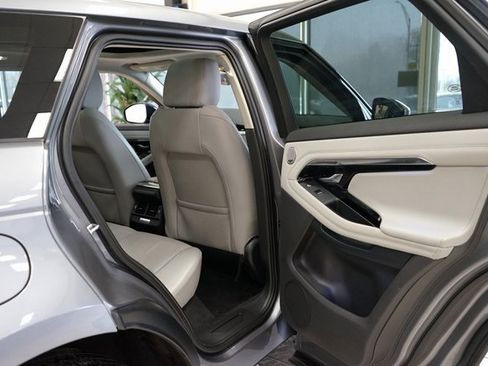 Used 2020 Land Rover Range Rover Evoque SE image 50