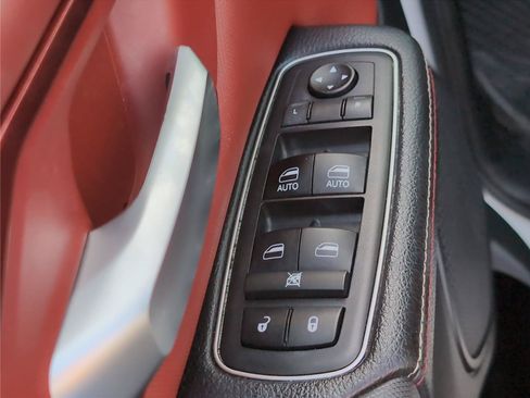 Used 2019 RAM 1500 Rebel AWD/4WD image 19