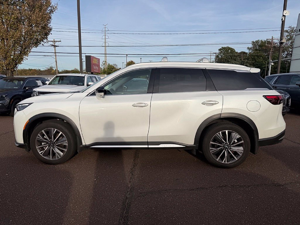 Certified 2026 INFINITI QX60 Luxe w/ Cargo Package AWD/4WD image 4
