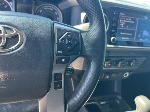 Used 2020 Toyota Tacoma SR5 image 18