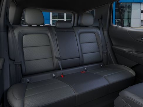 New 2026 Chevrolet Equinox LT w/ Convenience Package II image 17