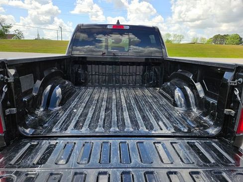 Used 2025 RAM 1500 Laramie AWD/4WD image 22
