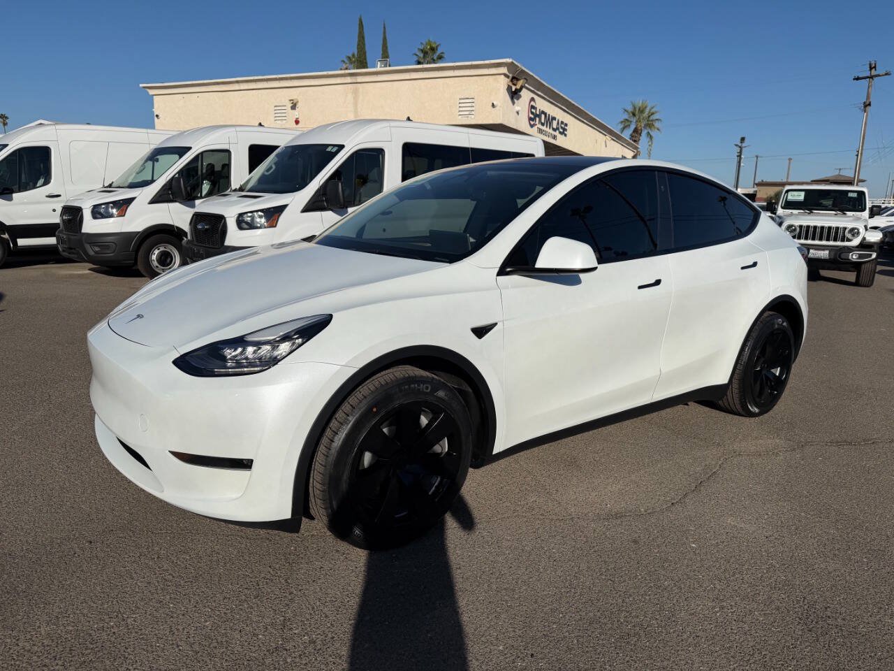 Used 2023 Tesla Model Y Long Range AWD/4WD image 4