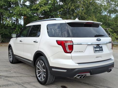 Used 2018 Ford Explorer Platinum image 5
