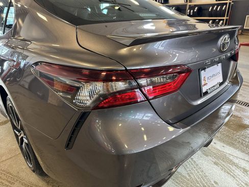 Used 2024 Toyota Camry SE image 29