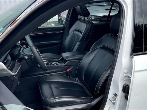 Used 2024 Jeep Grand Cherokee Limited 4xe image 25